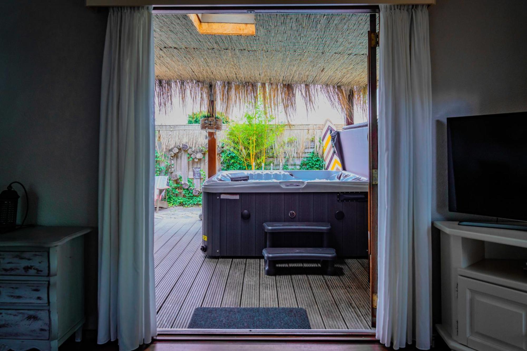 Drents Genieten - Kraaiheide Met Prive Jacuzzi Erm Exterior photo